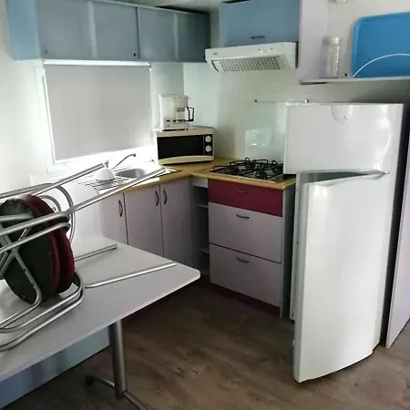 Holiday Rue Du Lac Дом отдыха Chatillon-sur-Broue